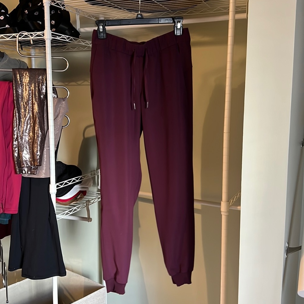 lululemon joggers